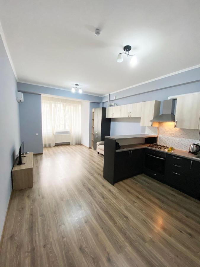 Sky House Central Apartment Кишинёв Экстерьер фото