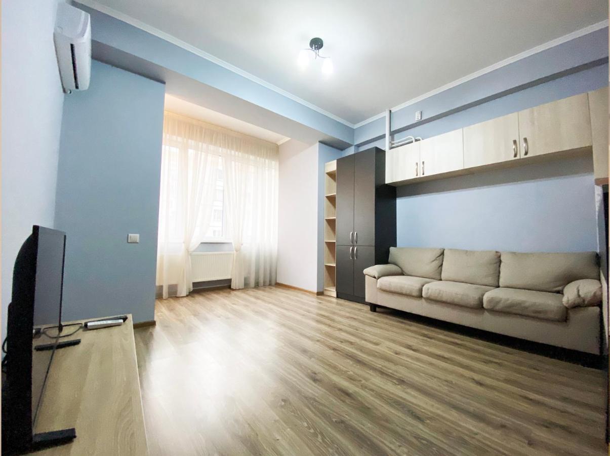 Sky House Central Apartment Кишинёв Экстерьер фото